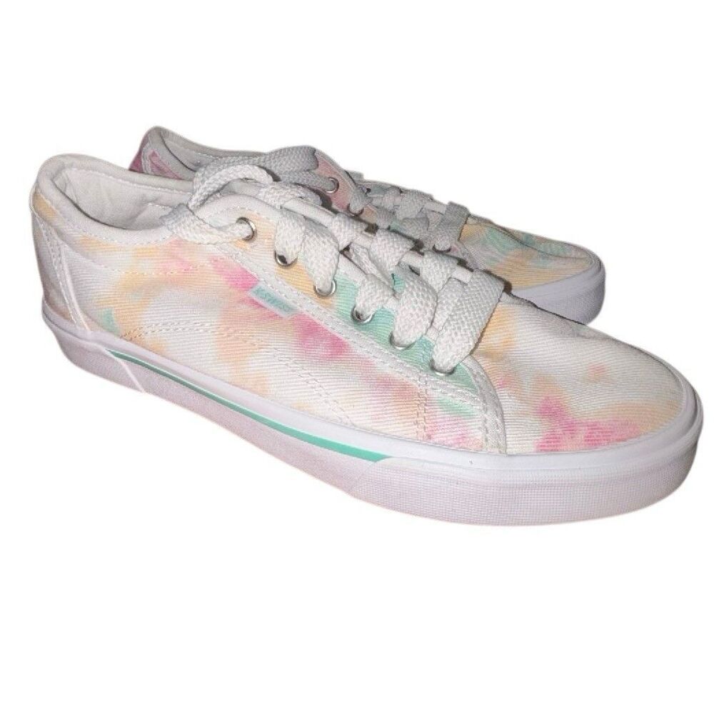 K-Swiss women’s White/Multicolor Tie-Dye Canvas Low Top Lace-Up Sneakers size 7